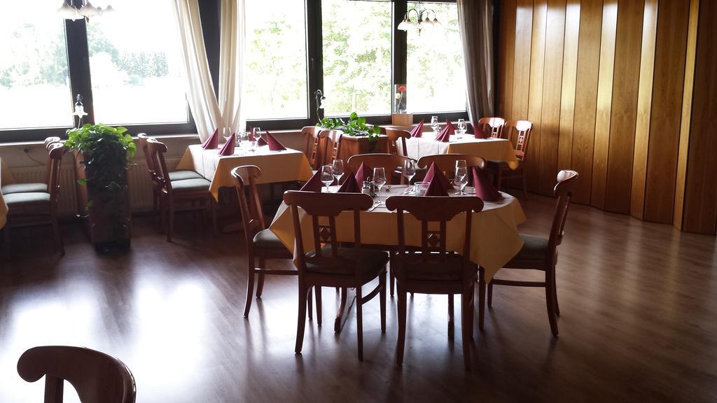 Hotel Restaurant Teichaue أديندورف المظهر الخارجي الصورة
