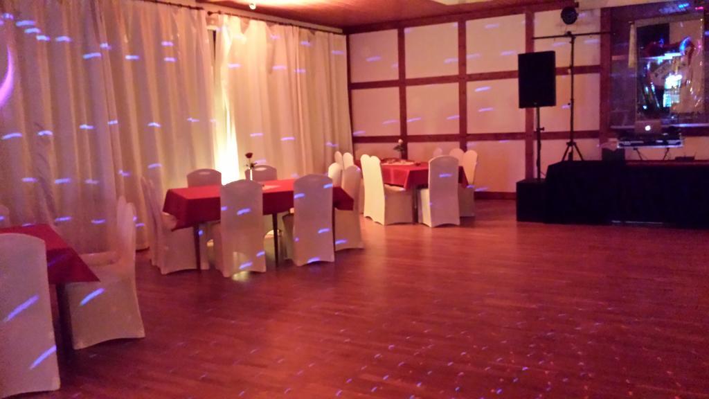 Hotel Restaurant Teichaue أديندورف المظهر الخارجي الصورة